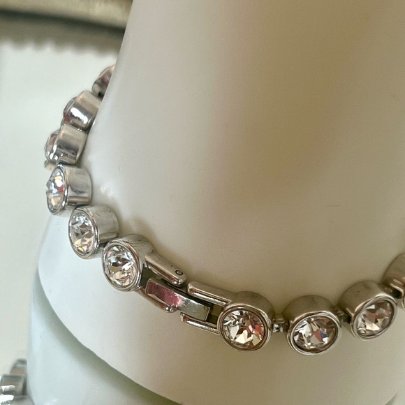 STAINLESS STEEL BEZEL SET CUBIC ZIRCONIA 7 INCH BRACELET - Picture 3 of 4